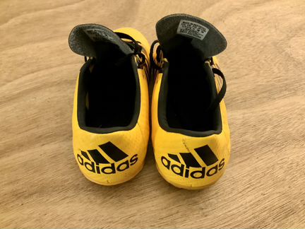 Футбольные бутсы adidas детские