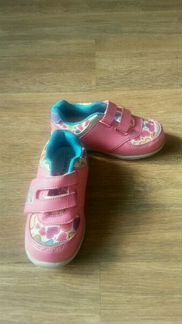 Сандалии для девочки