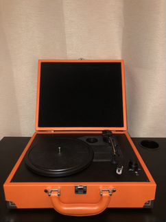 Виниловый проигрыватель