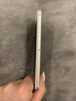 Телефон iPhone 6