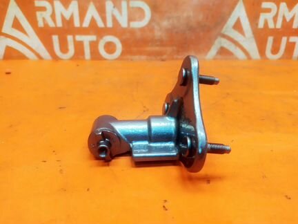 Петля двери задняя левая нижняя Mercedes M Ml