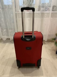 Чемодан на колесах Roncato