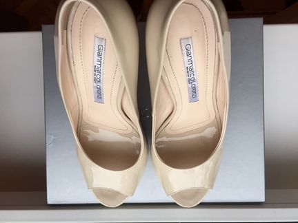 Лаковые туфли Lorenzi