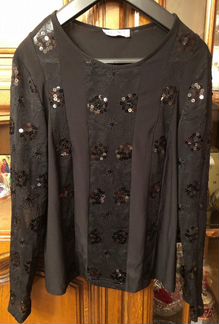 Костюм женский нарядный