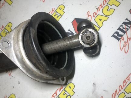 Левый привод Рено Меган 1 Сценик 1