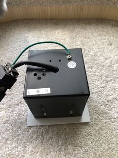 Светильник точечный потолочный