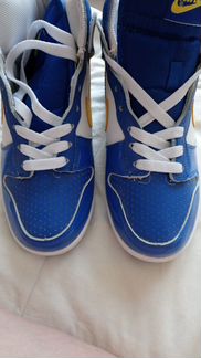 Продаю новые Nike