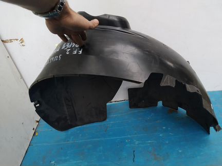 Подкрылок передний правый FordFocus22005-2008