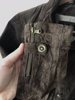 Куртка кожаная коричневая на молнии