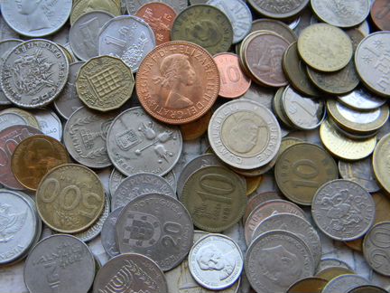 Ассорти монет мира на вес от 1 килограмма