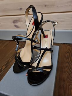 Черные лаковые босоножки Ballin