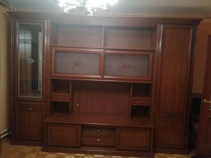 Стенка в гостиную