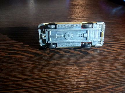 Модели автомобилей siku Ferrari Berlinetta 27