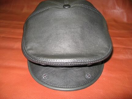 Кожаная кепка