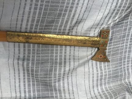 Декоративный топорик на длинной ручке 88,5см