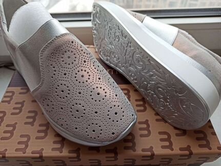 Туфли (слипоны) женские Madella