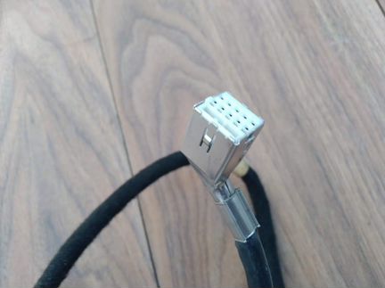 Кабель монитора Mercedes X204 W204 C207