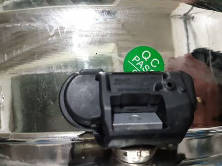 Вентили (соски) на диски майбах