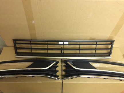 Комплект решеток в бампер (хром) пассат б7