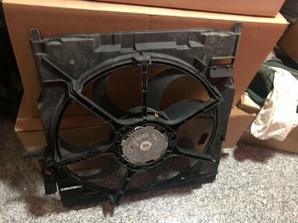 BMW Кожух вентилятора с вентилятором