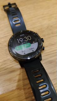 Умные часы Amazfit Stratos (модель A1619)