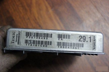 Блок управления двигателем Volvo