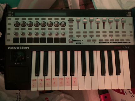 Миди клавиатура novation mkii