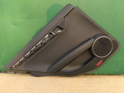 Обшивка двери задней левой Mercedes W204 C 204