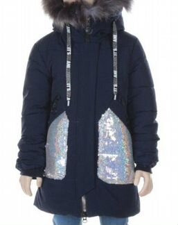 Куртка пуховая 140размер с серебряными пайетками