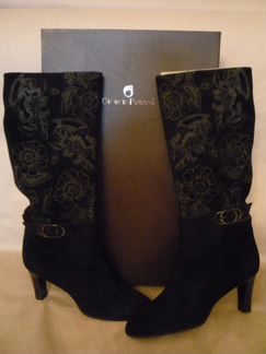 Замшевые сапоги 