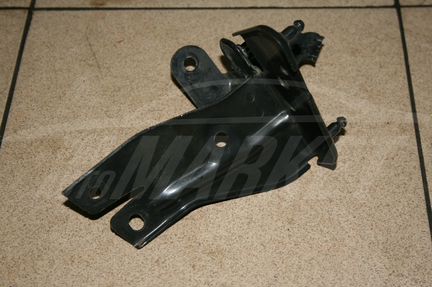 Кронштейн блока ABS Skoda Rapid