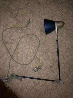 Настольная лампа