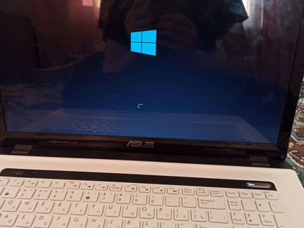Ноутбук asus