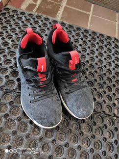 Кроссовки мужские 42