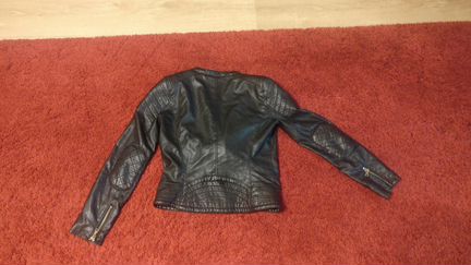Кожаная куртка zara