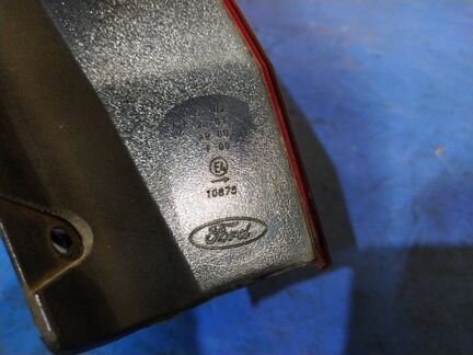 Фонарь задний правый Ford Fusion 2001-2012 хэтчбек