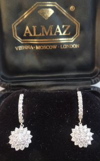 Красивые Серьги с Бриллиантами Золото 750