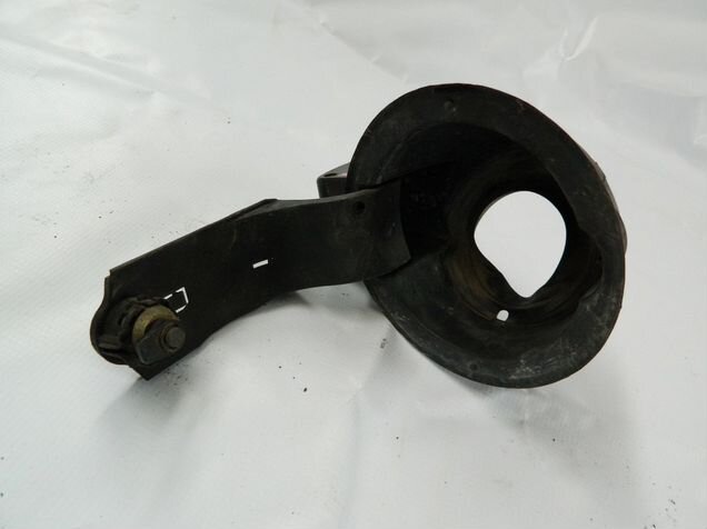 горловина бака форд транзит 2012. горловина форд фьюжн. прокладка клапанной крышки форд фьюжн. горловина заливная форд фьюжн. прокладка горловины клапанной крышки форд фьюжн.