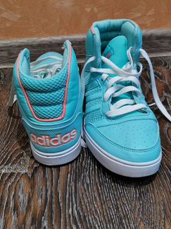 Кроссовки Adidas