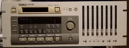Tascam DA-88 оцифровщик/плеер/рекордер винтаж