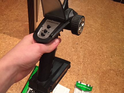 Лодка на радио управлении