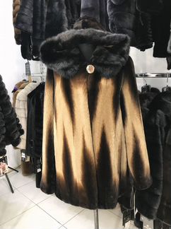 Шуба из меха бобрика
