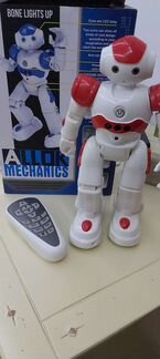 Робот на пульте управления