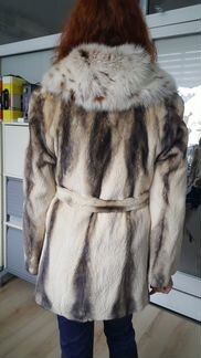 Шуба норка новая, воротник - крашеный песец