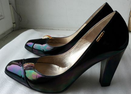 Туфли нарядные Loriblu зеленый металлик нат. лак