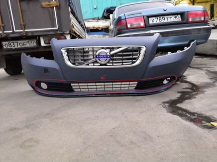 Вставки в передний бампер Volvo S40