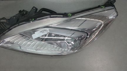 Фара (передняя) левая Peugeot 508, 2011