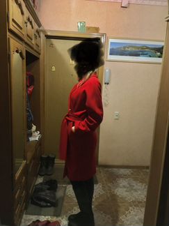 Пальто теплое красное с мехом bsby