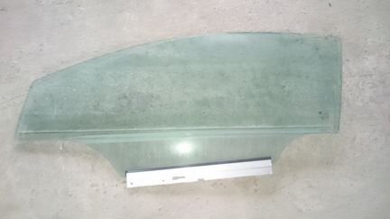 Стекло двери Opel Astra H GTC