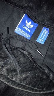 Спортивные штаны Adidas